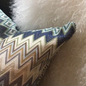 Meet your Posher, Wyn